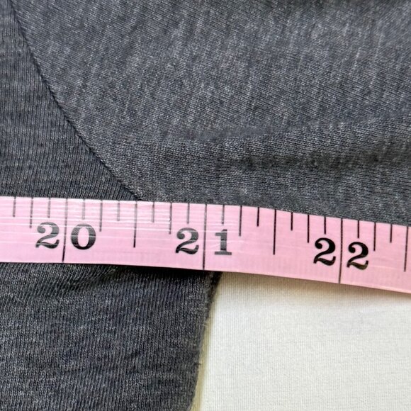 The North Face Men’s Long Sleeve Logo Shirt Gray Size M Classic Fit EUC - Picture 6 of 7